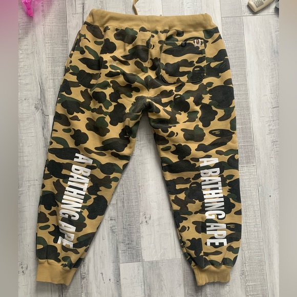 A Bathing Ape Sweatpants - Picture 2 of 3